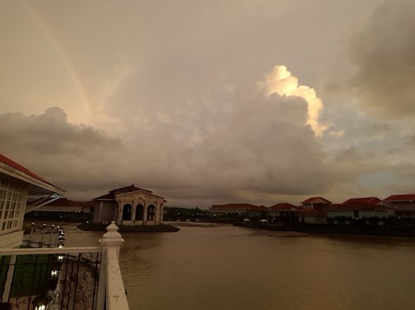 Southeast Asia PhoNographic Mornings_#18_DAYANG_This engagement_compr